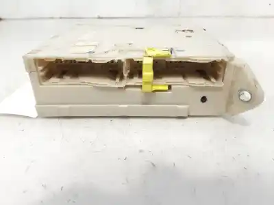 Second-hand car spare part fuse box unit for lexus is200 (ds2/is2) 220d oem iam references 8273053050  