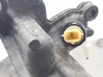 Peça sobressalente para automóvel em segunda mão suporte do filtro de óleo por renault trafic caja cerrada (ab 4.01) l1h1 caja cerrada. corto 114 cv / 84 kw referências oem iam 8200797762  