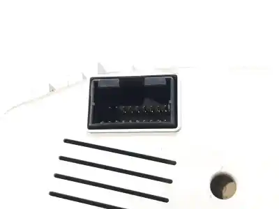 Peça sobressalente para automóvel em segunda mão quadrante por kia carens (un) active referências oem iam 940031d830  