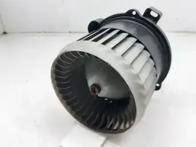 Pièce détachée automobile d'occasion ventilateur de chauffage pour mitsubishi colt berlina 3 (cz) 1.3 insport 95 cv / 70 kw références oem iam 02705348