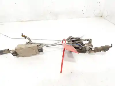 Second-hand car spare part front right door lock for opel monterey ltd oem iam references 97807975