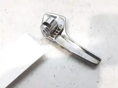 Pezzo di ricambio per auto di seconda mano MANIGLIA INTERNA POSTERIORE DESTRA per OPEL CORSA D  Riferimenti OEM IAM 642  