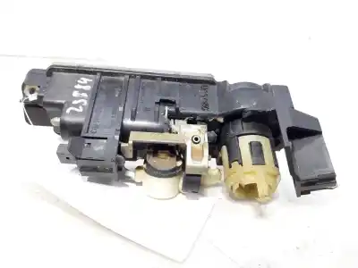 Second-hand car spare part tailgate back door handle for mercedes-benz clase c (w203) berlina 220 cdi (la) (203.008) 150 cv / 110 kw oem iam references a2037500093  