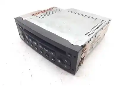 Second-hand car spare part audio system / radio cd for peugeot 307 (s1) xr oem iam references 96489417  