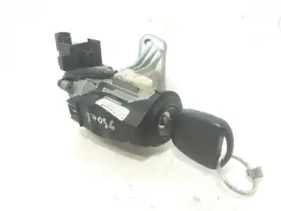 Second-hand car spare part ignition switch for toyota corolla (_e12_) 1.4 d (nde120_) oem iam references 45020024  