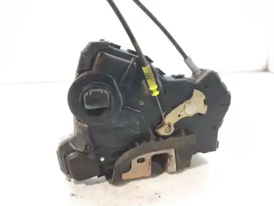 Second-hand car spare part left front door lock for toyota corolla (e12) 2.0 d-4d sol berlina oem iam references 6932002091