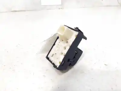 Peça sobressalente para automóvel em segunda mão botão / interruptor elevador vidro traseiro esquerdo por toyota auris hybrid active referências oem iam 8481002140