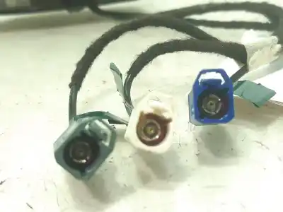Pezzo di ricambio per auto di seconda mano antenna per jeep renegade trailhawk 4wd riferimenti oem iam 521054000  