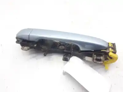 Pièce détachée automobile d'occasion poignée de porte avant droite pour toyota verso advance références oem iam 6921105918