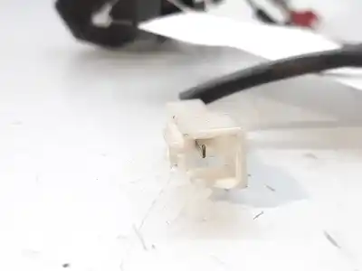 Pezzo di ricambio per auto di seconda mano baule / serratura del cancello per kia carens 1.8 monovolumen riferimenti oem iam 0k2fa62310