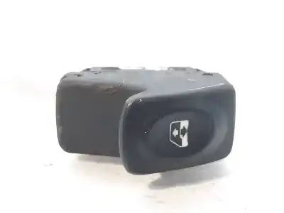 Автозапчасти б/у выключатель переднего правого окна за renault clio ii fase i (b/cbo) 1.2 ссылки oem iam 8200060046