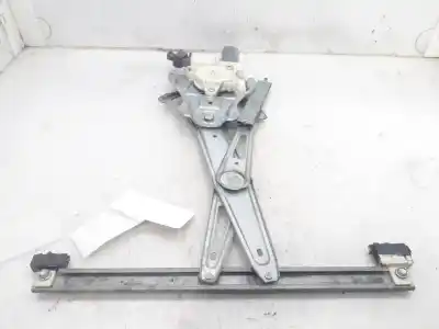 Peça sobressalente para automóvel em segunda mão elevador de vidros dianteiro direito por toyota avensis (_t25_) 2.2 d-cat (adt251_) referências oem iam 6981005050