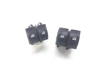 Peça sobressalente para automóvel em segunda mão BOTÃO / INTERRUPTOR ELEVADOR VIDRO DIANTEIRO ESQUERDO por RENAULT MEGANE II SEDÁN (LM0/1_)  Referências OEM IAM 8200315033  