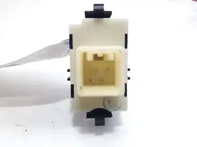 Peça sobressalente para automóvel em segunda mão botão / interruptor elevador vidro traseiro direito por toyota avensis (_t25_) 2.2 d-4d (adt251_) referências oem iam 8481005050