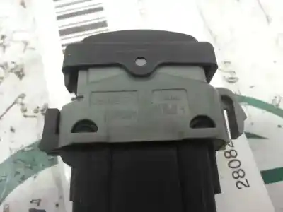 Second-hand car spare part esp button for renault scenic ii exception oem iam references 28082  