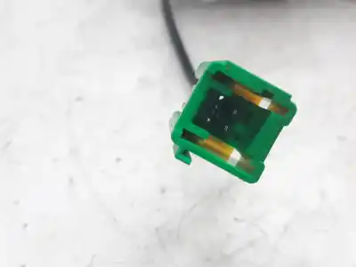 Tweedehands auto-onderdeel riemhaak rechts achter voor jeep renegade limited 4wd oem iam-referenties 7356444740