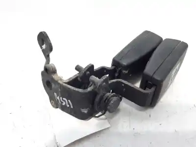 Автозапчасти б/у центральный задний крюк для ремня за seat leon (5f1) 2.0 tdi ссылки oem iam 8f5857739q  