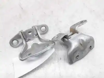 Second-hand car spare part hinge for hyundai santa fe (bm) 2.2 crdi cat oem iam references a046057