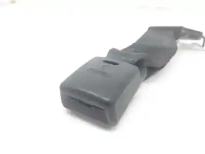 Автозапчасти б/у крюк для ремня задний правый за kia xceed tech 116 cv / 85 kw ссылки oem iam 89840j7000wk  