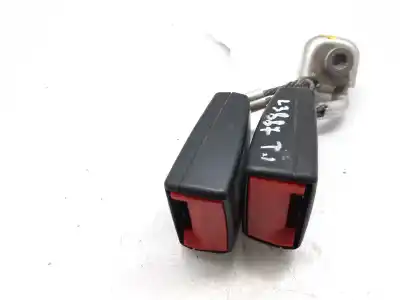 Pezzo di ricambio per auto di seconda mano gancio cintura posteriore sinistro per volkswagen golf vi (5k1) 2.0 tdi riferimenti oem iam 1k0857739m
