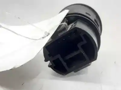 Second-hand car spare part ignition switch for renault megane ii sedán (lm0/1_) 1.5 dci (lm0f, lm0t, lm2b) oem iam references 2793402  