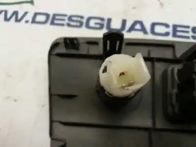 Pezzo di ricambio per auto di seconda mano modulo elettronico per toyota prius (nhw30) plug-in hybrid advance riferimenti oem iam 5881847040