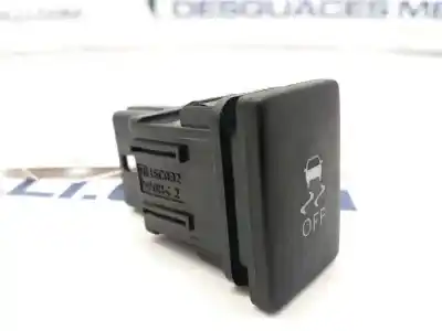 Second-hand car spare part switch for toyota verso (aur2/zgr2) 1.6 comfort oem iam references 15c032