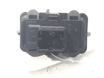 Pezzo di ricambio per auto di seconda mano interruttore alzacristalli anteriore destro per fiat croma (194_) 1.9 d multijet (194axc1b 194axc12) riferimenti oem iam 735398866
