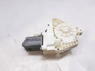Recambio de automóvil de segunda mano de motor elevalunas trasero derecho para audi q3 (8u) 2.0 tdi (103kw) advance referencias oem iam 8k0959812a  