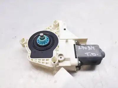 Recambio de automóvil de segunda mano de motor elevalunas trasero derecho para audi q3 (8u) 2.0 tdi (103kw) advance referencias oem iam 8k0959812a  