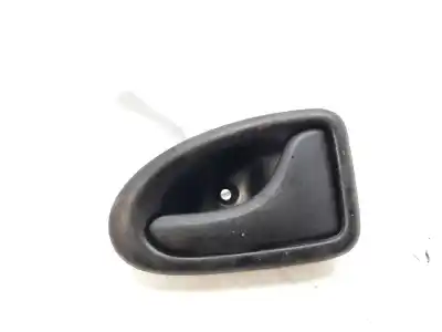 Tweedehands auto-onderdeel binnen voor rechts handvat voor iveco daily caja cerrada (1999 =>) 35 - c 12 caja cerrada. techo elevado 116 cv / 85 kw oem iam-referenties 7700830079  