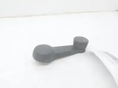 Second-hand car spare part rear left window crank handle for suzuki ignis rm (mh) básico oem iam references 8296083e00s1s