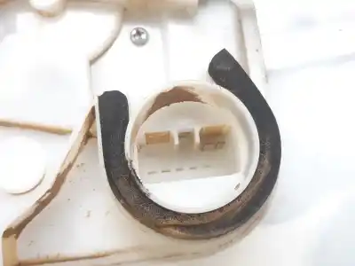 Peça sobressalente para automóvel em segunda mão fechadura da porta traseira direita por citroen c4 aircross exclusive referências oem iam 1607958580