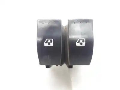 Peça sobressalente para automóvel em segunda mão BOTÃO / INTERRUPTOR ELEVADOR VIDRO DIANTEIRO ESQUERDO por RENAULT MEGANE II BERLINA 5P  Referências OEM IAM 8200315033  