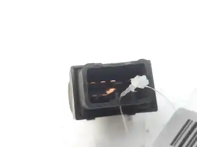 Second-hand car spare part rear right power window switch for kia sorento 2.5 crdi concept oem iam references 935803e300fkz