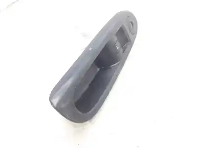 Second-hand car spare part right front power window switch for renault clio ii fase ii (b/cb0) base authentique 82 cv / 60 kw oem iam references 8200060046  