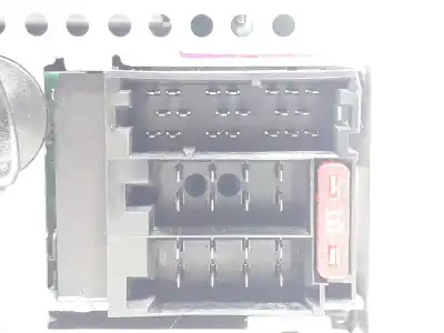 Recambio de automóvil de segunda mano de sistema audio / radio cd para fiat bravo (198) 1.9 16v dynamic multijet referencias oem iam 735451941  