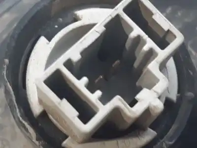 Peça sobressalente para automóvel em segunda mão farolim interior traseiro esquerdo por mazda 3 berlina (bk) 1.6 cd diesel cat referências oem iam bn9b513j0c