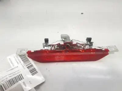 Second-hand car spare part central brake light for toyota corolla (_e12_) 1.4 d (nde120_) oem iam references 8157002111
