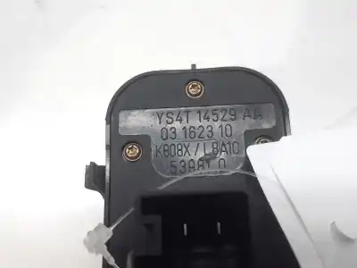 Peça sobressalente para automóvel em segunda mão BOTÃO / INTERRUPTOR ELEVADOR VIDRO DIANTEIRO ESQUERDO por FORD FOCUS BERLINA (CAK)  Referências OEM IAM 1091483  