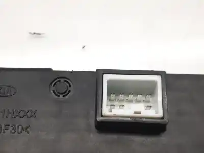 Peça sobressalente para automóvel em segunda mão comando de sofagem (chauffage / ar condicionado)  por kia ceed concept 109 cv / 80 kw referências oem iam 972501h000eq  