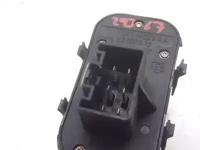 Peça sobressalente para automóvel em segunda mão BOTÃO / INTERRUPTOR ELEVADOR VIDRO DIANTEIRO ESQUERDO por FORD FOCUS BERLINA (CAK)  Referências OEM IAM YS4T14529AA  