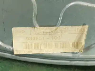 Автозапчасти б/у задний правый стеклорегулятор за ford focus berlina (cap) trend ссылки oem iam 4m51a045h22b  