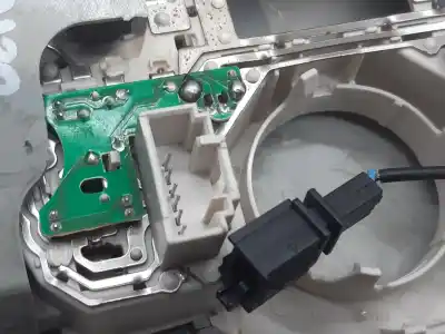 Автозапчасти б/у внутренний свет за seat leon (5f1) 1.6 tdi ссылки oem iam 5f0947105r  