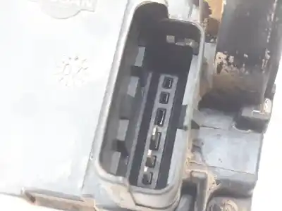 Second-hand car spare part front right door lock for nissan note (e11e) acenta oem iam references 805009u10c  