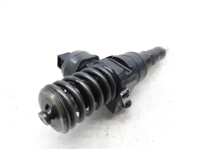 Second-hand car spare part injector for audi a3 (8l) 1.9 tdi ambiente oem iam references 038130073  