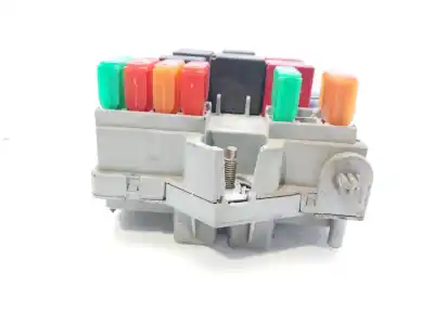 Pièce détachée automobile d'occasion boîtes à fusibles pour alfa romeo 147 (190) 1.6 16v cat références oem iam 51742419