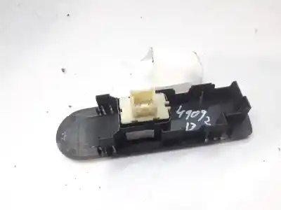 Pezzo di ricambio per auto di seconda mano INTERRUTTORE ALZACRISTALLI ANTERIORE DESTRO per RENAULT CLIO IV  Riferimenti OEM IAM 809603634R  