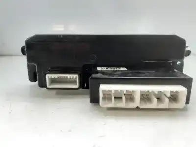 Second-hand car spare part hazard warning lights for hyundai ix20 tecno blue oem iam references 945101k000