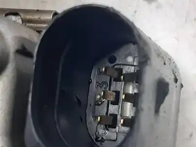Автозапчастина б/у коробка метелика для audi a4 b6 avant (8e5) 3.0 посилання на oem iam 078133062b  